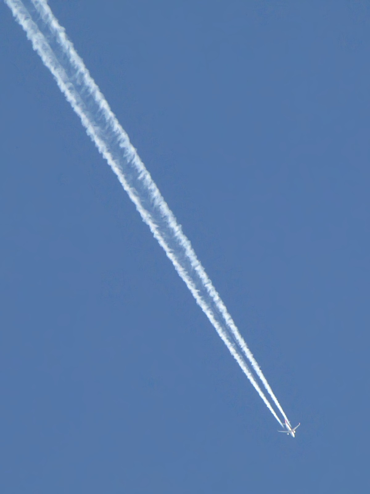 141229contrail.jpg