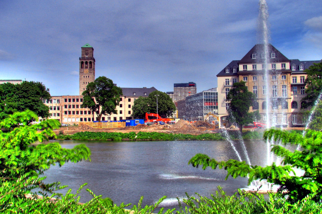 HDR
