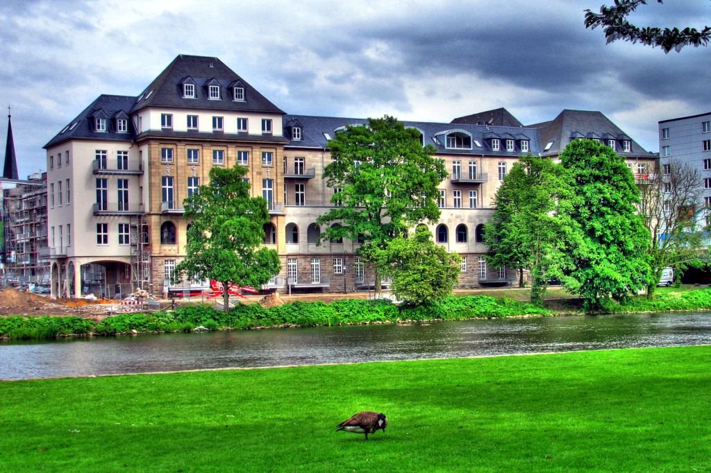 HDR
