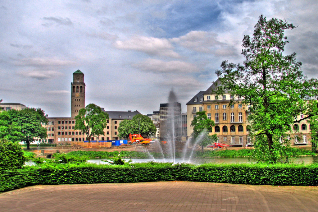 HDR
