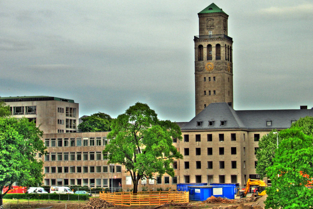 HDR

