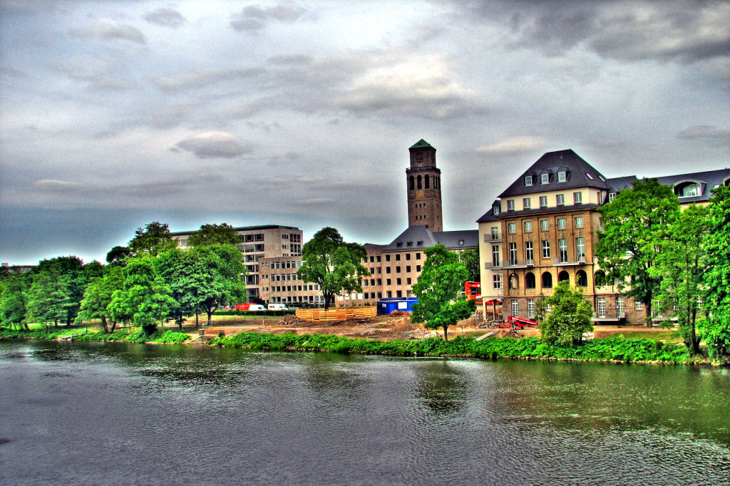 HDR
