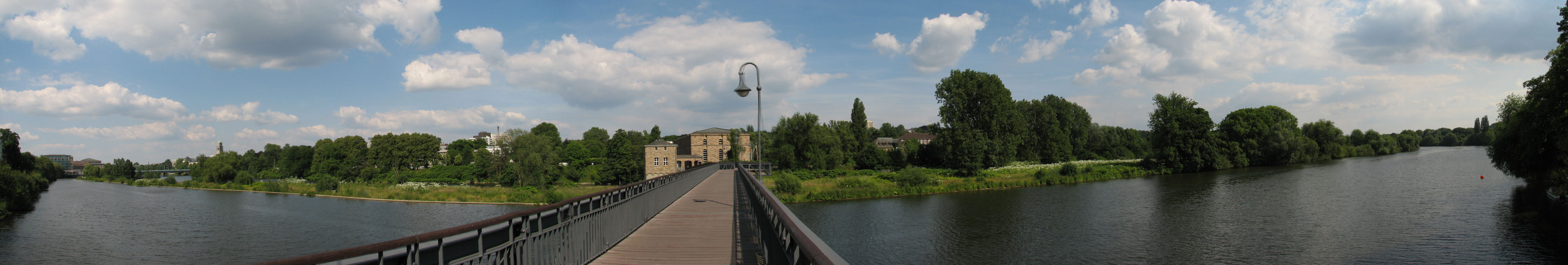 ruhr090623-48pan.jpg