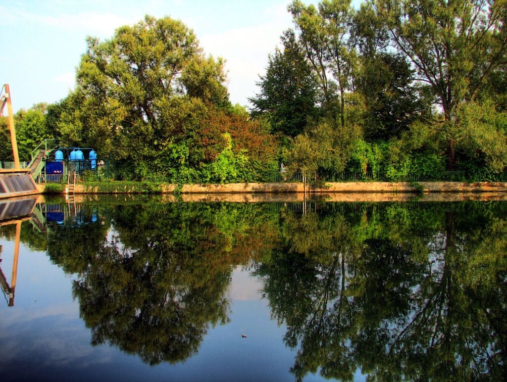 HDR
