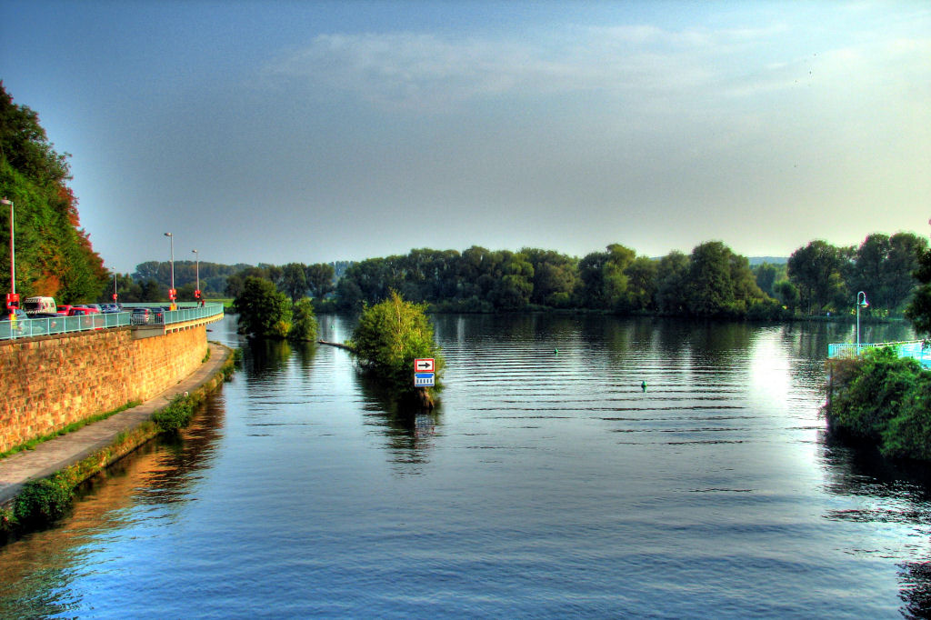 HDR
